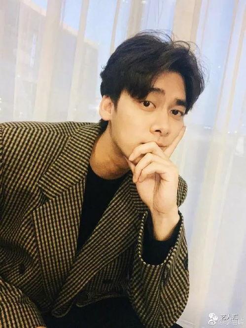 李易峰吃瓜娱乐圈,揭秘明星幕后故事