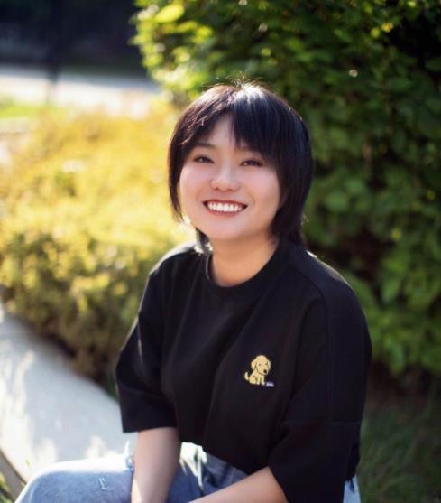 娱乐吃瓜酱李雪琴,从娱乐吃瓜酱到喜剧新星的蜕变之路