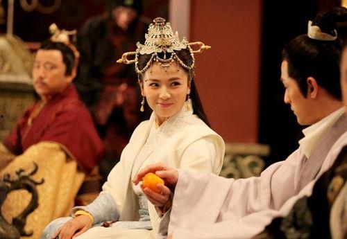 季绯霍衔的小说娱乐圈团宠吃瓜