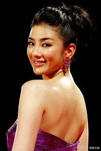 娱乐圈一线吃瓜女,娱乐圈一线“吃瓜”女生的幕后故事