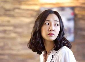 娱乐吃瓜酱黏人的女朋友,娱乐吃瓜酱的甜蜜日常